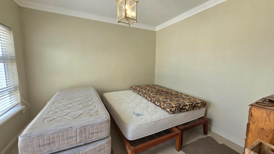 6 Bedroom Property for Sale in Franskraal Western Cape